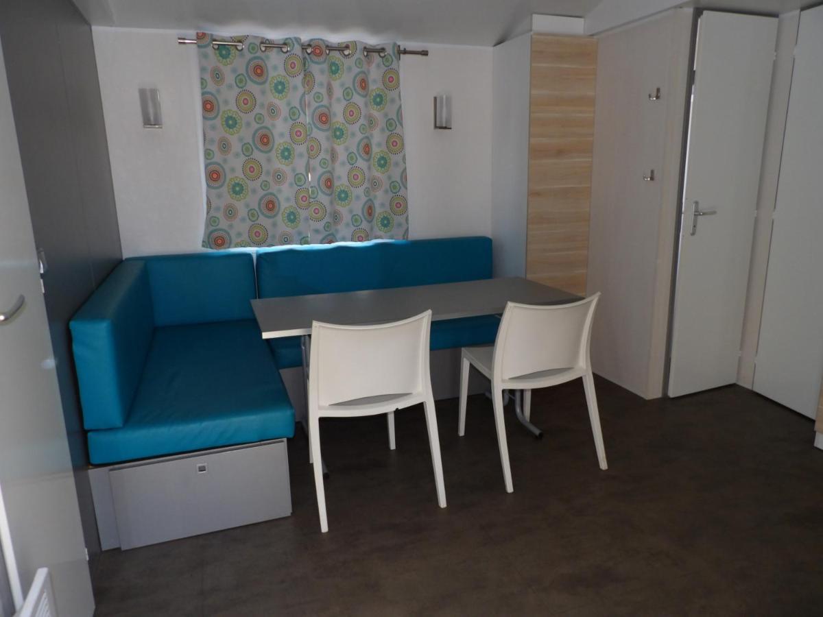 Mobil-Home Terrasse Semi-Couverte Limeuil Exterior foto